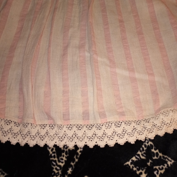 Large Listicle Baby Pink & White Striped Tank Top With Lace Deatailing - Picture 4 of 13